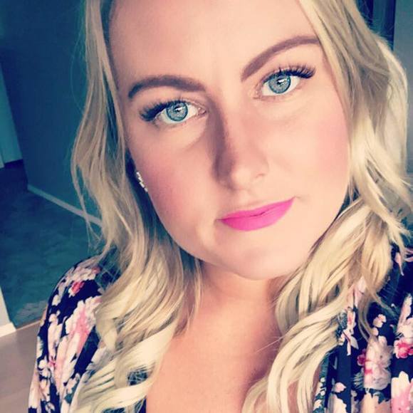 Meet your Posher, Jami - Picture 1 of 1